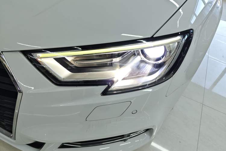 Used Audi A3 2018 30th Anniversary Edition Sportback 35 TFSI Fashion Model
