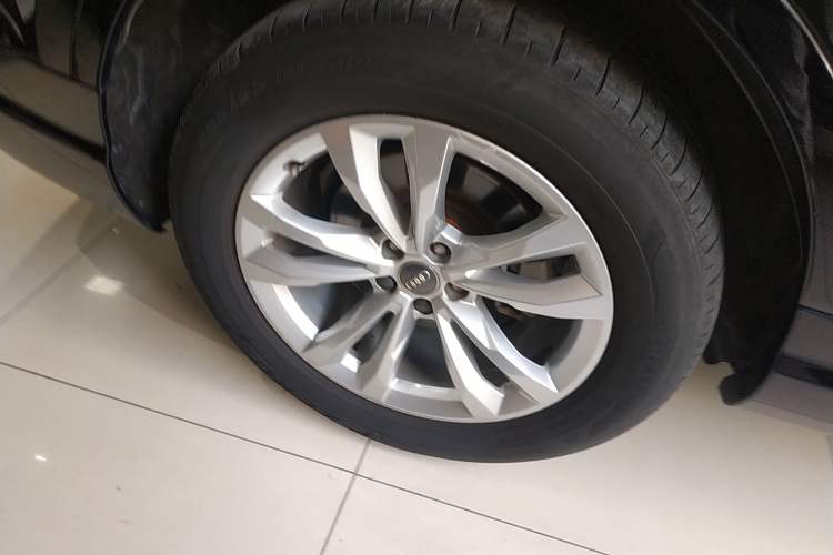 Used Audi Q7 2018 40 TFSI Comfort Model
