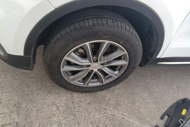 Used Geely Auto Emgrand X7 Sport 2018 1.8TD Automatic Two-Wheel Drive Smart 4G Connected Version
