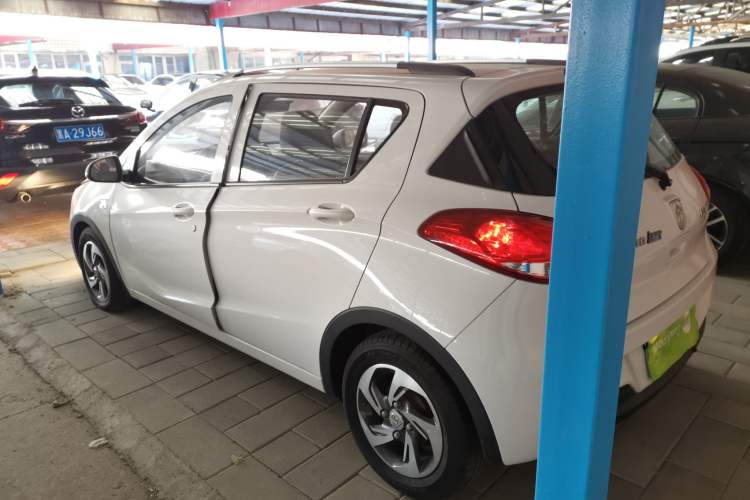 Used Baojun 310 2017 1.5L Automatic Fashion Model
