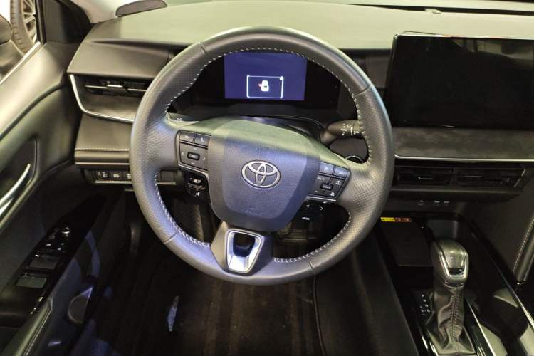 Used Toyota Camry 2024 Dual-Motor 2.0 HGVP Luxury Edition