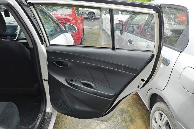 Used Toyota YARiS L 2019 1.5E CVT Dynamic Edition China VI compliant
