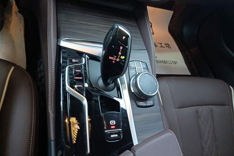 Used BMW 5 Series 2022 Updated 530Li Leading Edition Luxury Package
