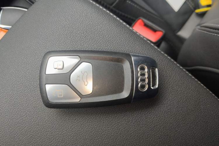 Used Audi Q5L 2022 40T Luxury Dynamic Model
