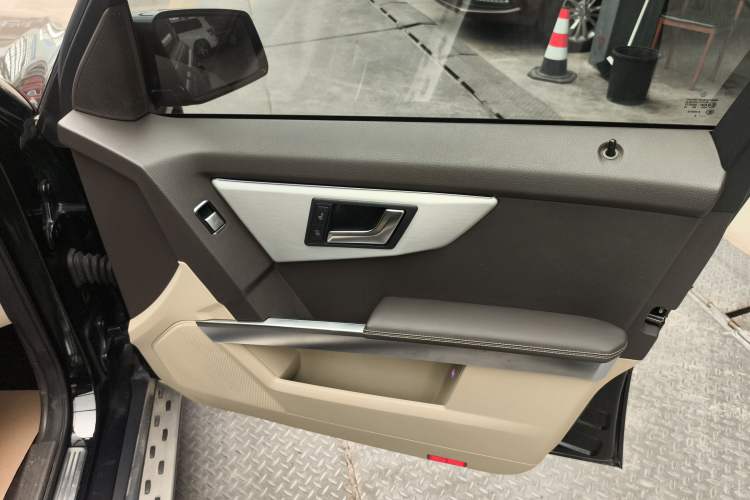 Used Mercedes-Benz GLK-Class 2015 GLK 260 4MATIC Fashion Edition Ultimate Version