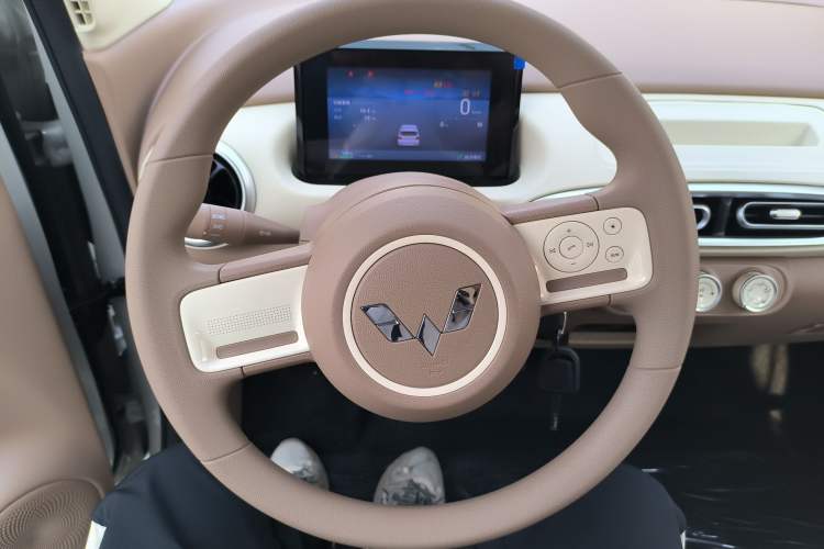 Used Wuling Hongguang MINIEV 2025 Four-Door Version Advanced Edition
