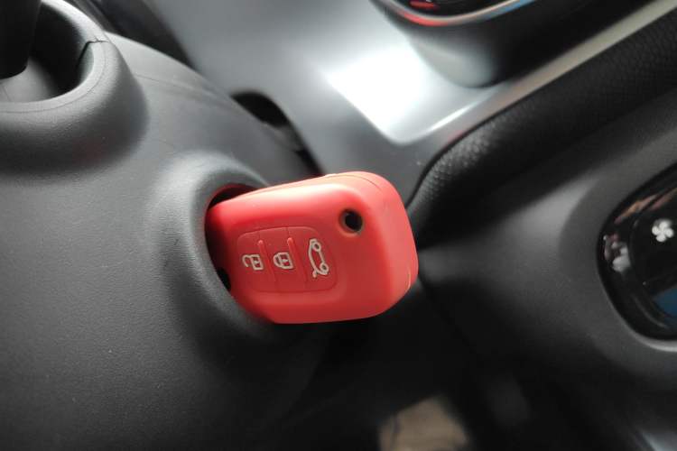 Used  fortwo 2018 0.9T 66kW Hardtop Pioneer Edition China V Emission Standard
