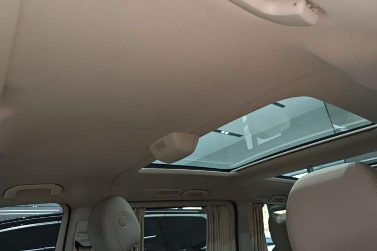 Used Mercedes-Benz V-Class 2017 V 260 L Prestige Extended Edition
