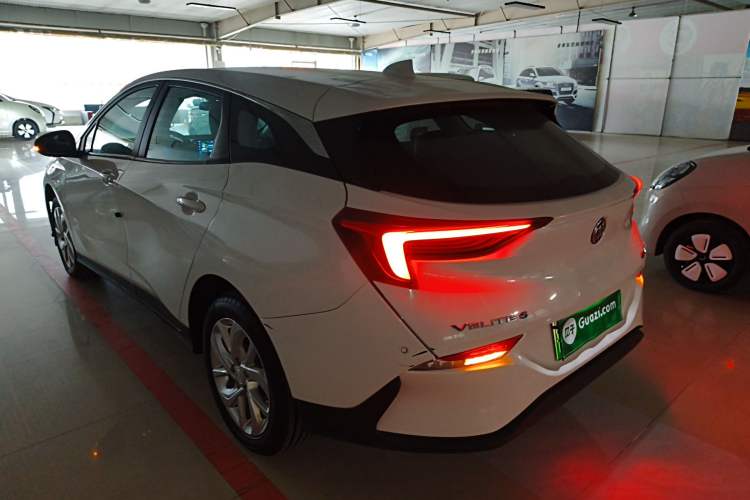 Used Buick Velite 6 2023 430km Range Commuter Version
