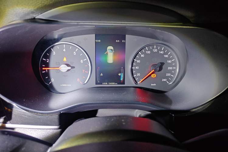 Used BYD Song MAX 2017 1.5T Manual Smart Connect Luxury 7-Seater
