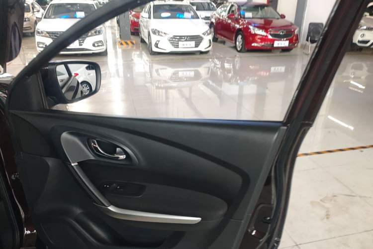 Used Renault Kadjar 2017 2.0L Two-Wheel Drive Comfort Edition
