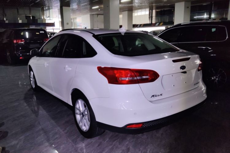 Used Ford Focus 2018 Sedan Classic 1.6L Automatic Trendy SmartDrive Edition