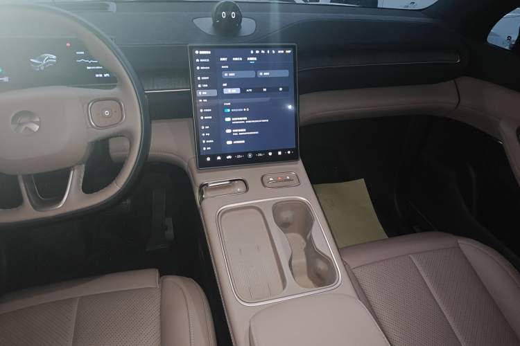 Used Nio EC6 2024 75 kWh