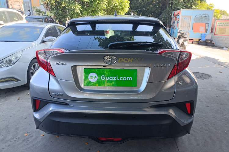 Used Toyota IZOA 2020 2.0L Yichi Version