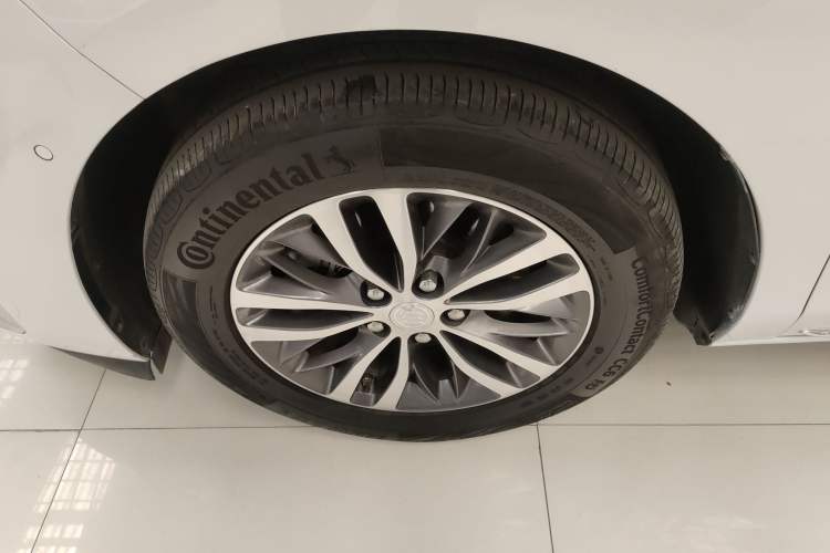 Used Buick GL8 2023 ES Lu Zun Deluxe and Yue Edition