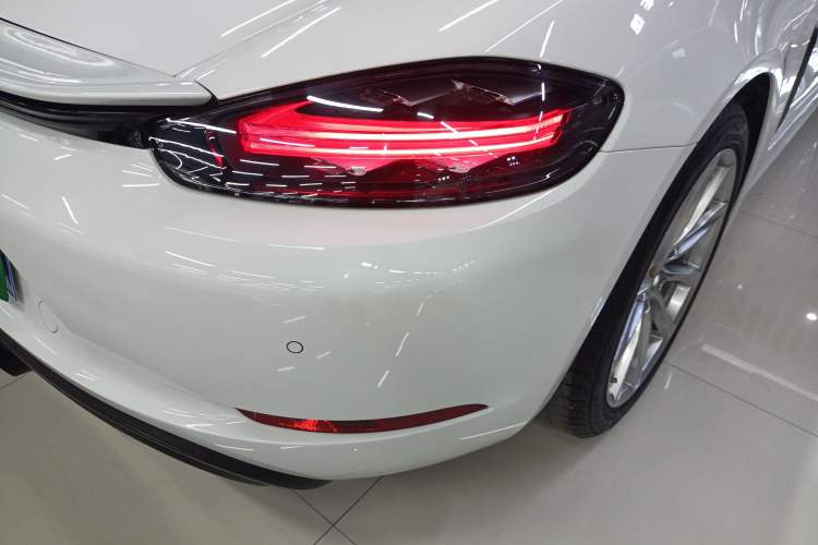 Used Porsche 718 2018 Boxster 2.0T
