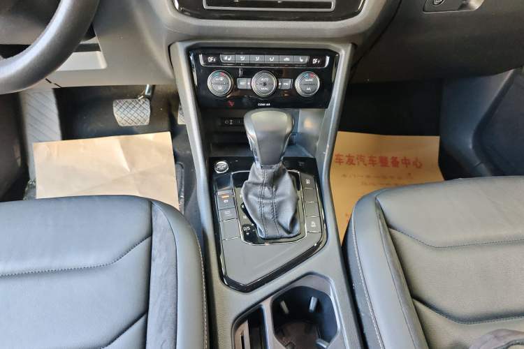 Used Volkswagen Tiguan L 2017 330TSI Automatic Two-Wheel Drive Luxury Edition
