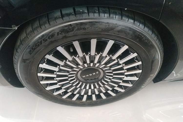 Used Zeekr 009 2022 WE Edition
