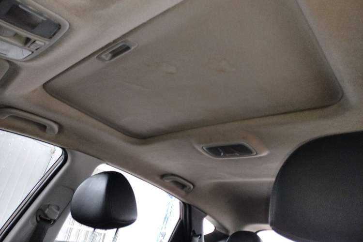 Used Hyundai ix35 2013 2.0L Automatic Two-Wheel Drive Smart GLS China IV Standard