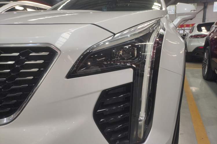 Used Cadillac XT4 2022 28T Two-Wheel Drive Prestige Version
