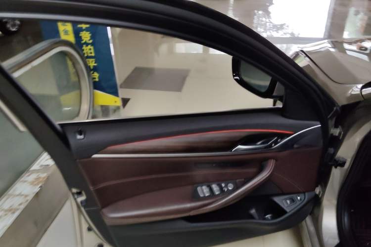 Used BMW 5 Series New Energy 2019 Updated Version 530Le Luxury Package
