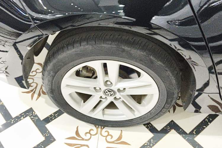 Used Toyota Levin 2021 185T CVT Luxury Edition
