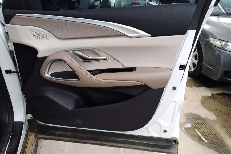 Used BYD Song Pro New Energy 2023 Champion Edition DM-i 110KM Excellence Model
