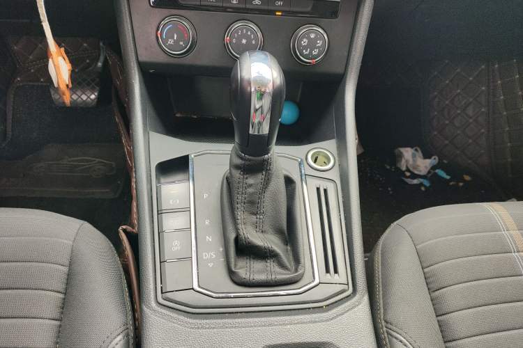 Used Volkswagen Lavida 2019 1.5L Automatic Vision Edition China VI Standard