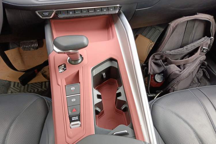 Used Geely Auto Preface 2025 Dongfang Yao 1.5TD Kunlun Edition
