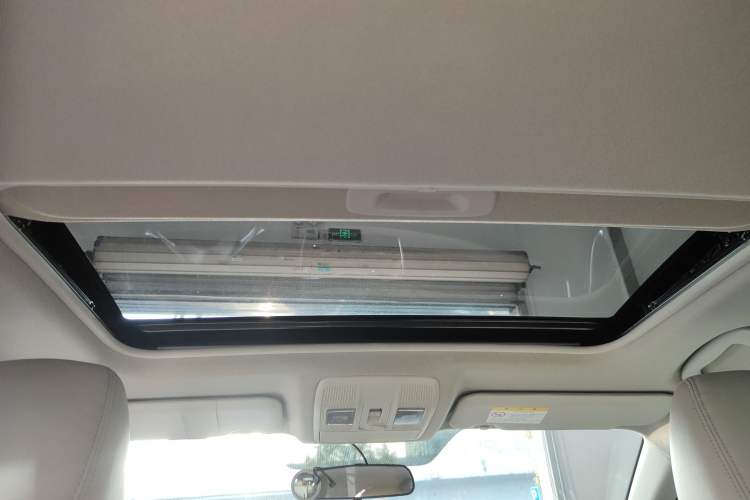 Used Mazda Mazda 3 Axela 2014 Sedan 2.0L Automatic Sport Model