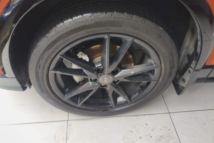 Used Audi Q2L 2021 35 TFSI Progressive Dynamic Edition
