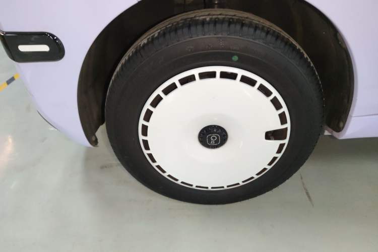 Used Chery QQ Ice Cream 2024 Edition Youth Version 205km Sundae