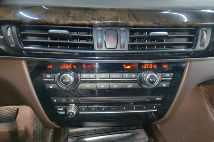 Used BMW X5 2017 xDrive28i
