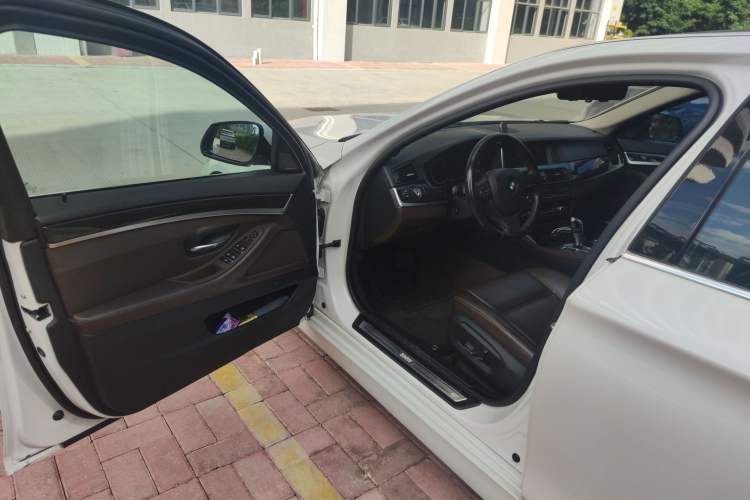 Used BMW 5 Series 2017 525Li Luxury Design Package
