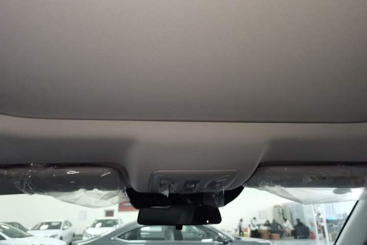 Used Changan UNI-K iDD 2024 ZhiDian iDD 1.5T 135km Smart Leading Model
