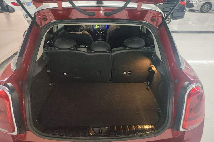 Used  MINI 2016 2.0T COOPER S Pioneer Edition Five-Door Model
