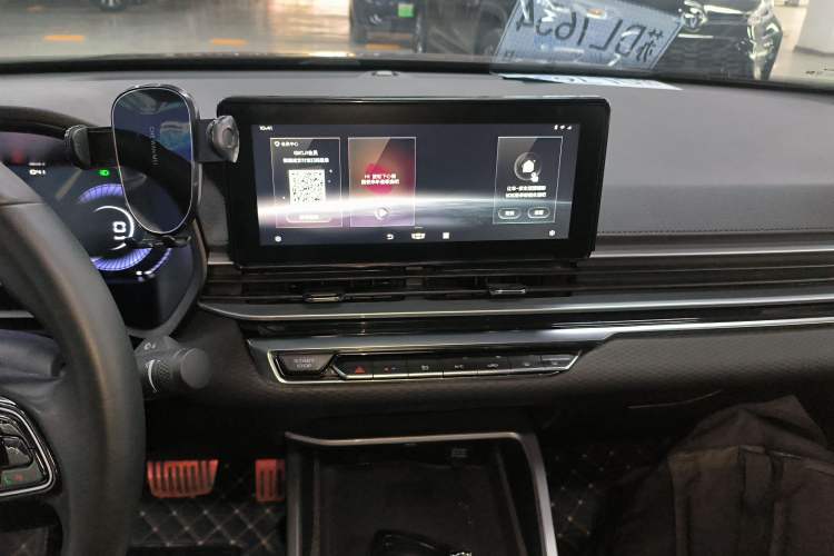 Used Geely Auto Emgrand 2022 4th Generation 1.5L CVT Luxury Model
