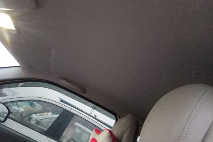 Used Wuling Hongguang MINIEV 2022 Easy Version Lithium Iron Phosphate
