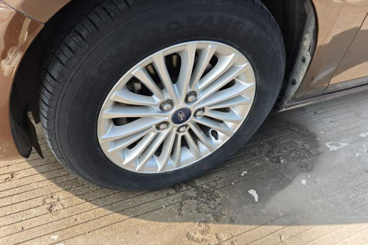 Used Ford Escort 2015 1.5L Automatic Comfort Model
