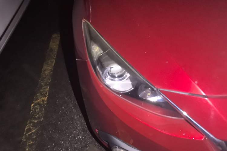 Used Mazda Mazda 3 Axela 2014 Sedan 2.0L Automatic Flagship Model
