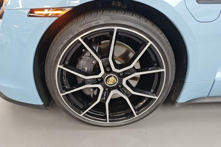 Used Porsche Taycan 2022-Year Updated Taycan
