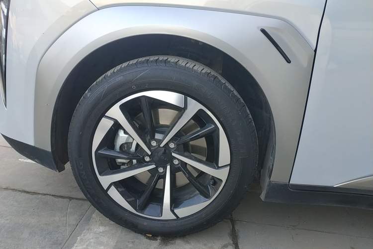 Used AION Y 2023 Younger Star Edition