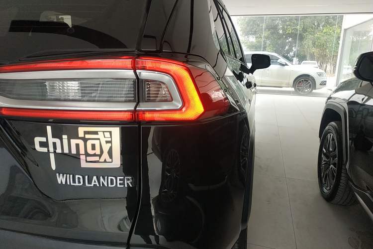 Used Toyota Wildlander 2022 2.0L CVT Two-Wheel Drive Luxury PLUS Edition
