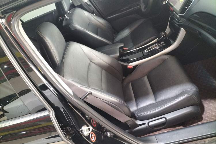 Used Honda Accord 2016 2.0L Elite Edition
