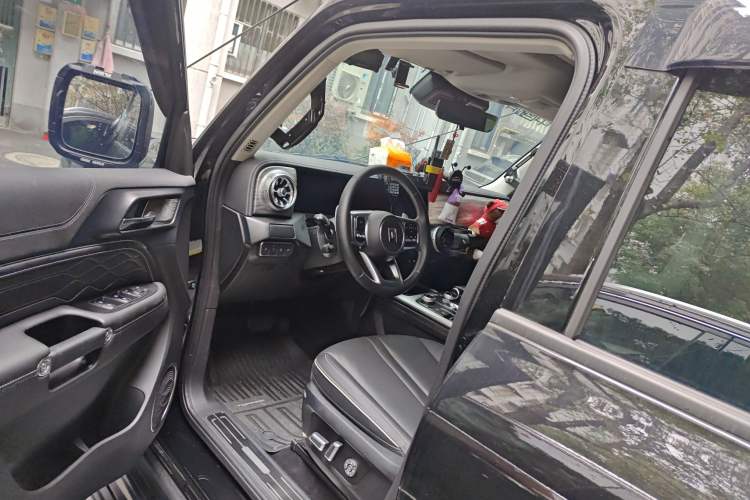 Used Tank 300 2023 2.0T Iron Rider 02
