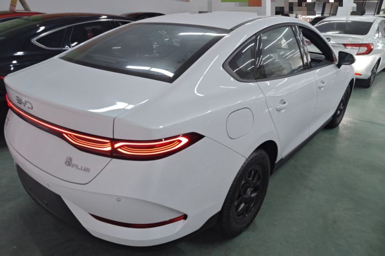 Used BYD Qin PLUS 2025 DM-i Smart Drive 55KM Leading Model
