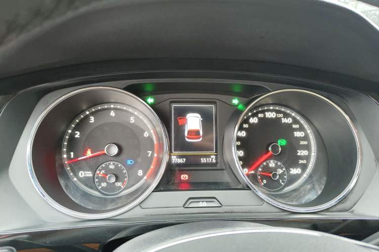 Used Volkswagen Tiguan L 2019 330TSI Automatic Two-Wheel Drive Smart Luxury Version China V Emission Standard
