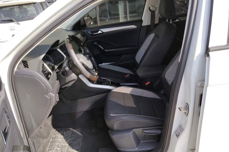 Used Volkswagen T-ROC 2020 230TSI DSG Two-Wheel Drive Advanced Version
