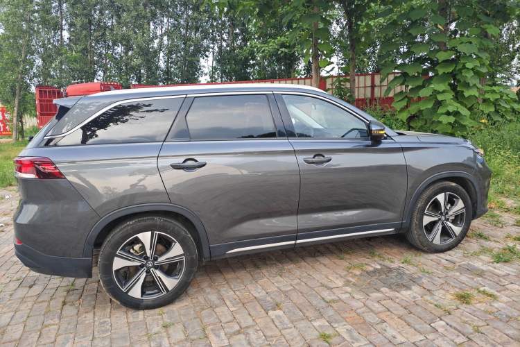 Used Changan X7 PLUS 2024 1.5T Automatic Luxury 7-Seater
