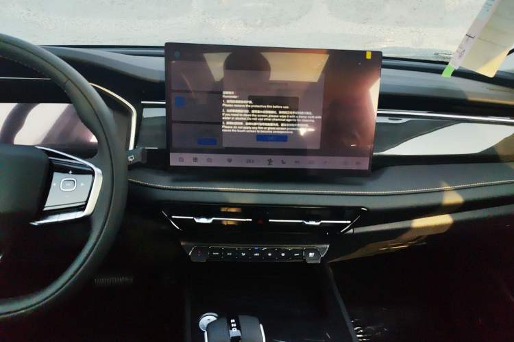 Used Changan CS75 2026 Model PRO 1.5T DCT Prestige 7-Seater